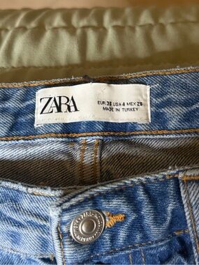Zara Light Blue Denim Jeans